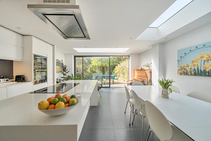 4 Bedroom Semi Detached House For Sale In Claremont Road, Highgate, London, N6