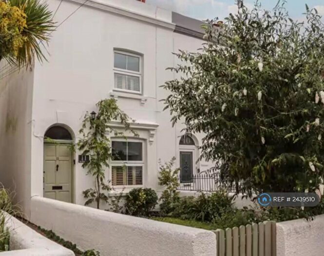 2 Bedroom Terraced House To Rent In Warrior Sq, Eastbourne, BN22