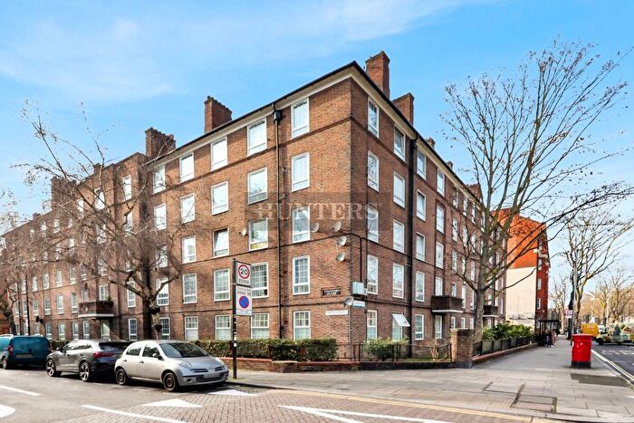 3 Bedroom Flat To Rent In Aylesford House, Long Lane, London, SE1