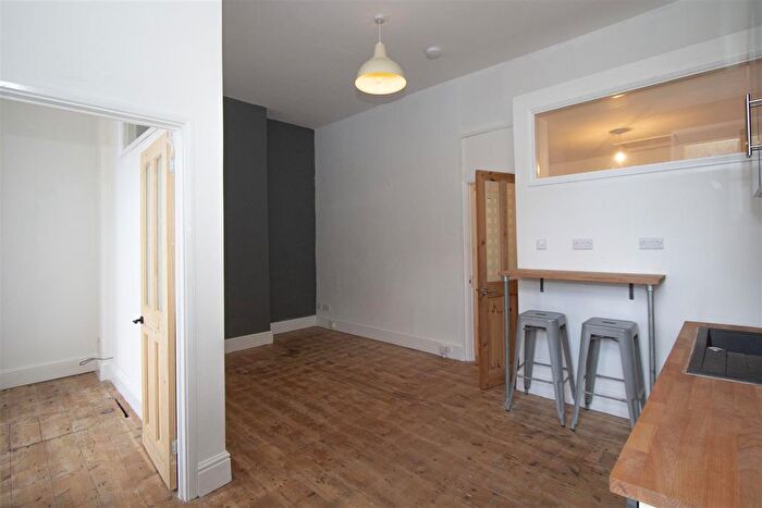 2 Bedroom Flat To Rent In The Belyars, St. Ives, TR26