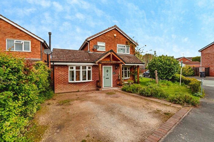 3 Bedroom Detached House For Sale In Micklewood Close, Stafford, ST19