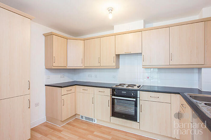 1 Bedroom Flat To Rent In Cline Road, N11