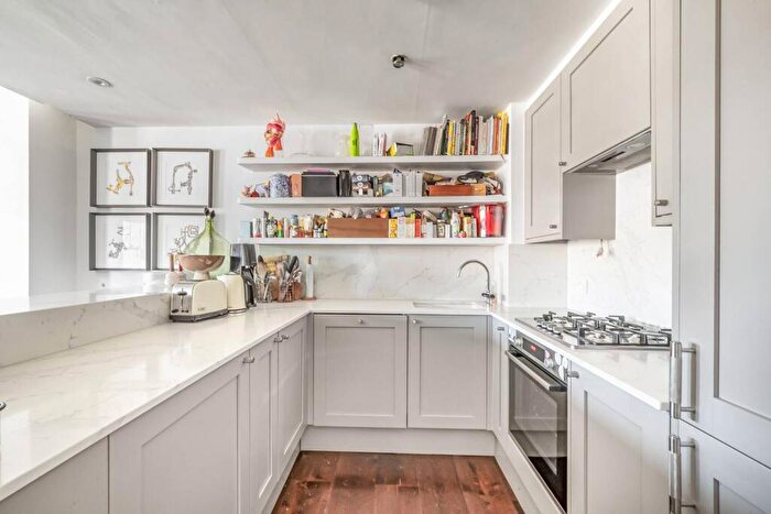 2 Bedroom Maisonette To Rent In Goldhurst Terrace, South Hampstead, London, NW6