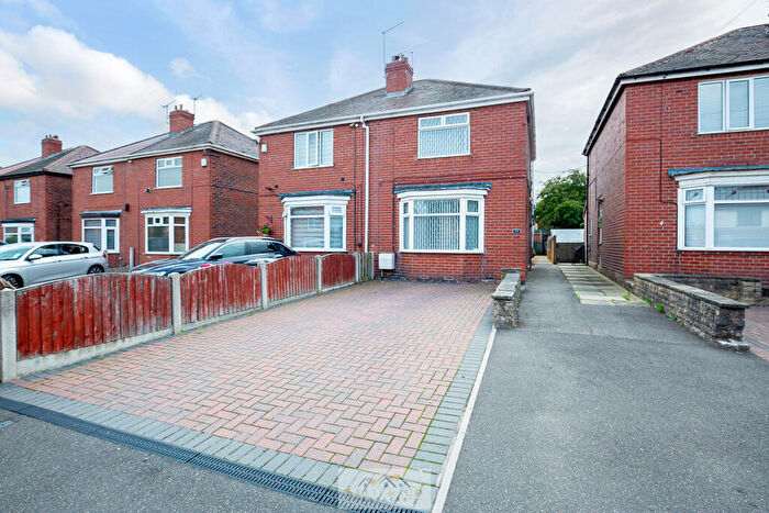 2 Bedroom Semi-Detached House For Sale In Shaldon Grove, Aston, S26