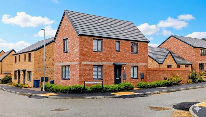 3 Bedroom Detached House For Sale In Arrowhead Avenue, St Neots, Cambridgeshire., PE19