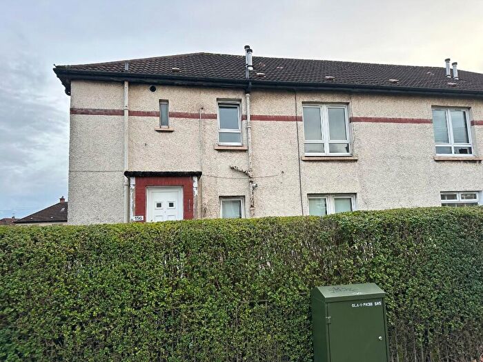 3 Bedroom Flat To Rent In Barmulloch Road, Glasgow, G21