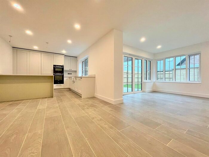 3 Bedroom End Of Terrace House For Sale In Stone Street, Seal, Sevenoaks, TN15