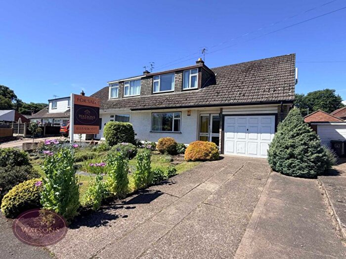 3 Bedroom Semi-Detached House For Sale In Nightingale Close, Nuthall, Nottingham, NG16