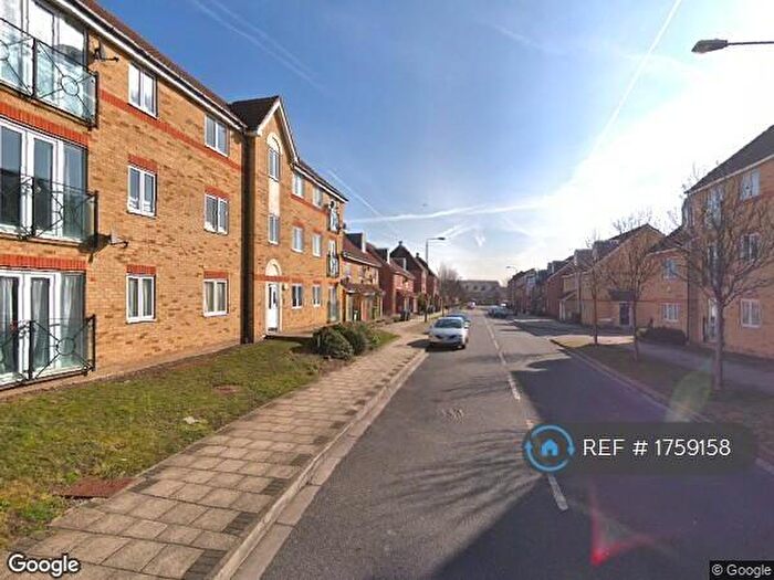 2 Bedroom Flat To Rent In Hill View Drive, London, SE28