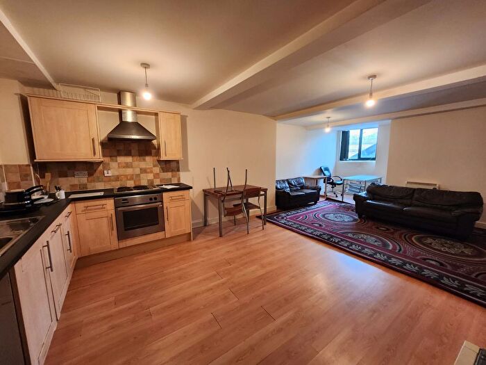 1 Bedroom Flat To Rent In Picadilly, Equity Chambers, BD1