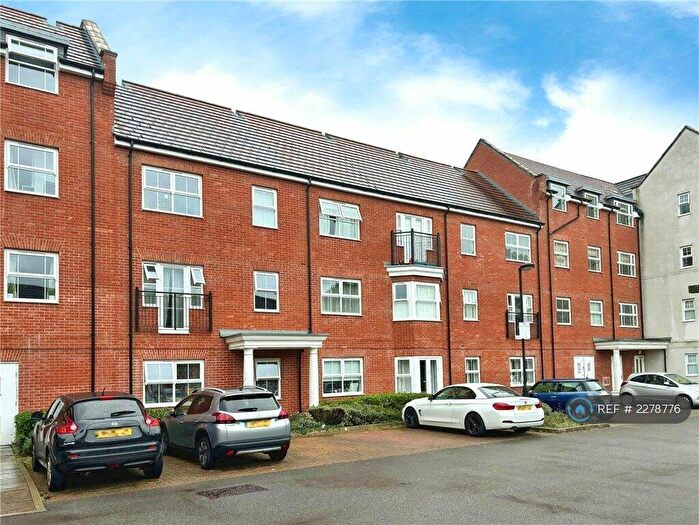 2 Bedroom Flat To Rent In Ashville Way, Wokingham, RG41