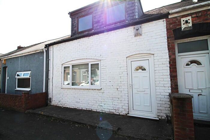 2 Bedroom Cottage To Rent In Lincoln Street, Sunderland, SR4