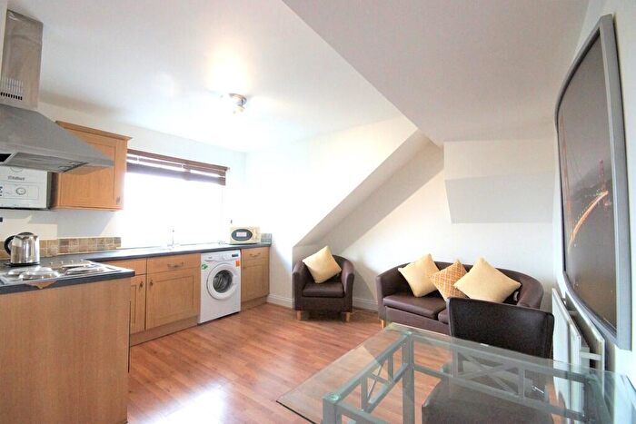 1 Bedroom Flat To Rent In Eastcote Lane, Harrow, HA2