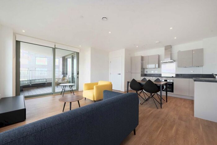 2 Bedroom Flat To Rent In Union Way, London, NW10