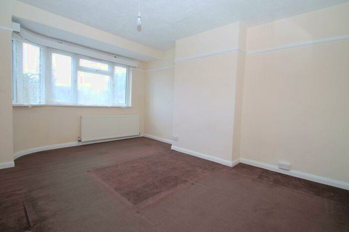 3 Bedroom Maisonette To Rent In Sudbury Croft, Wembley, HA0