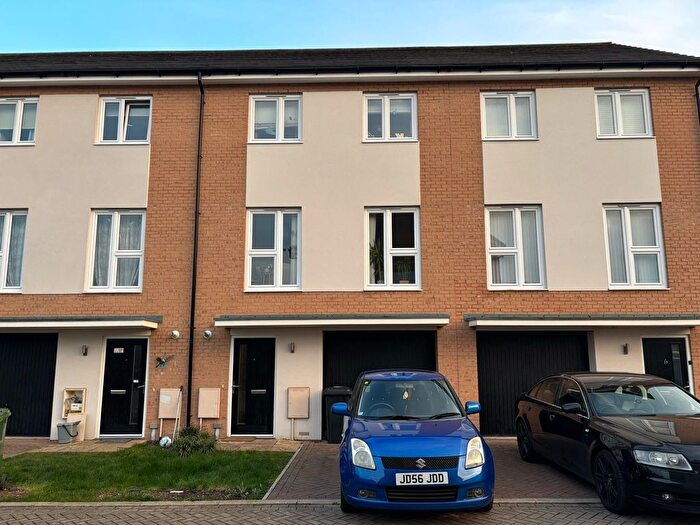 4 Bedroom Property To Rent In Bentley Grove, Thorpe Road, Peterborough, PE3