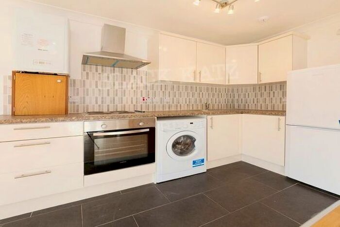 1 Bedroom Flat To Rent In Heathfield Park, London, NW2