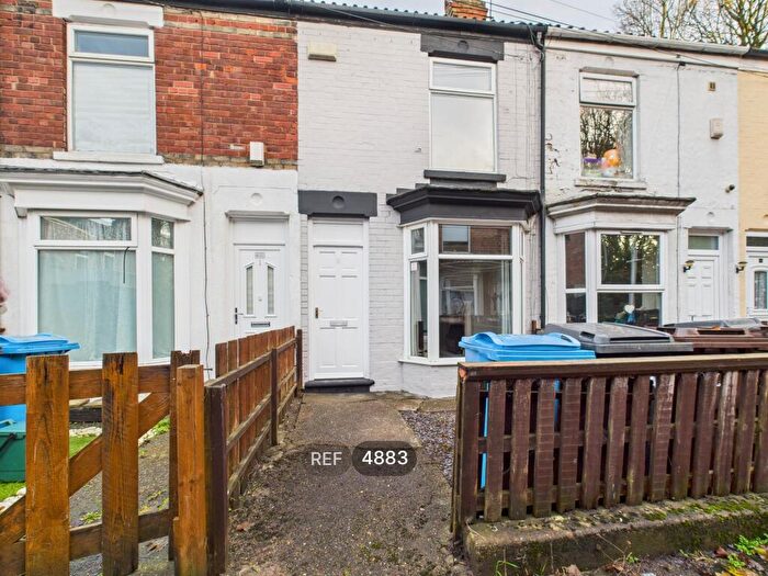2 Bedroom Terraced House To Rent In Chatsworth Avenue, HU5