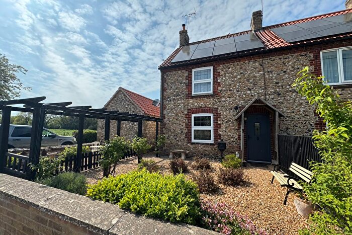 2 Bedroom End Of Terrace House For Sale In Whiteplot Road, Methwold Hythe, IP26