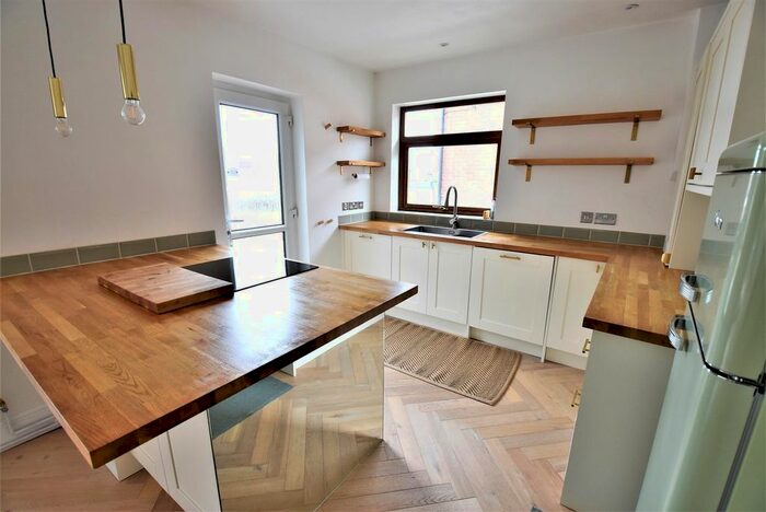 2 Bedroom Semi-Detached Bungalow To Rent In Coleman Road, Belvedere, DA17