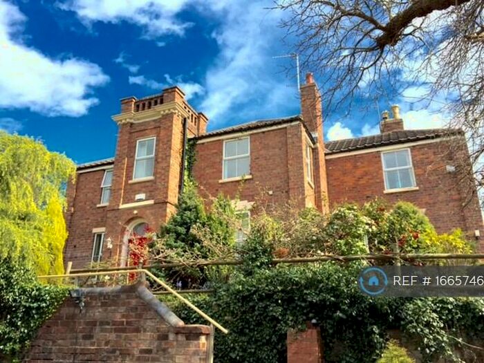 1 Bedroom Flat To Rent In Shrubbery Hill, Kidderminster, DY10