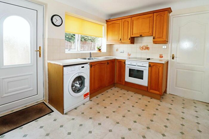 2 Bedroom Detached Bungalow For Sale In Broadmead, Heswall, CH60