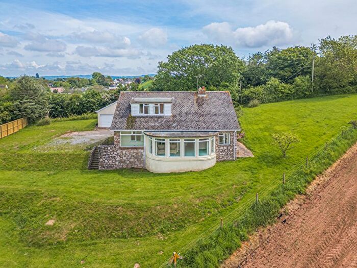 5 Bedroom Detached House For Sale In Butts Hill, Kenton, EX6