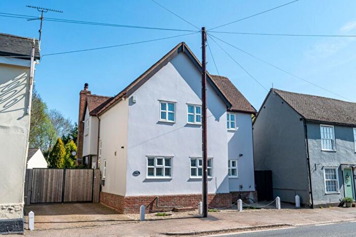 4 Bedroom Detached House For Sale In High Roding, Dunmow, Essex, CM6