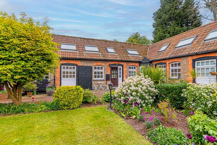 2 Bedroom Terraced House To Rent In Mentmore Court, Howel Hill, Mentmore, LU7