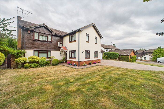 5 Bedroom Detached House For Sale In Kenilworth Avenue, Bracknell, Berkshire, RG12