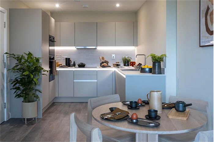 1 Bedroom Flat To Rent In Lina House, Acton Gardens, W3