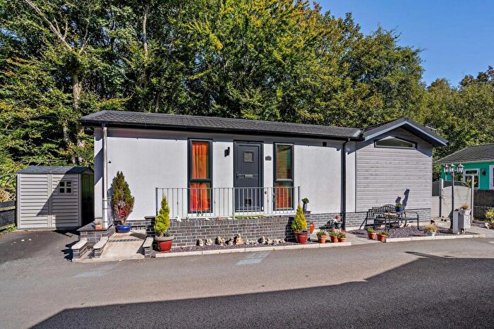 1 Bedroom Park Home For Sale In Mill Gardens, Blackpill, Swansea, SA3