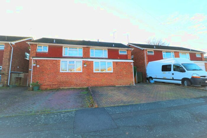 3 Bedroom Semi-Detached House To Rent In Quantock Drive, Ashford TN24