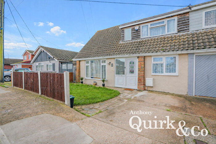 3 Bedroom Semi-Detached House For Sale In Edith Road, Canvey Island, SS8