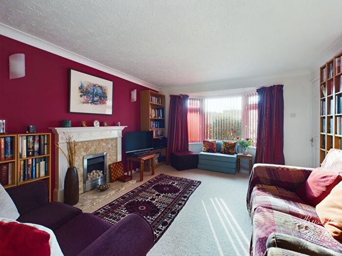 4 Bedroom Detached House For Sale In Sycamore Close, Buckingham, MK18
