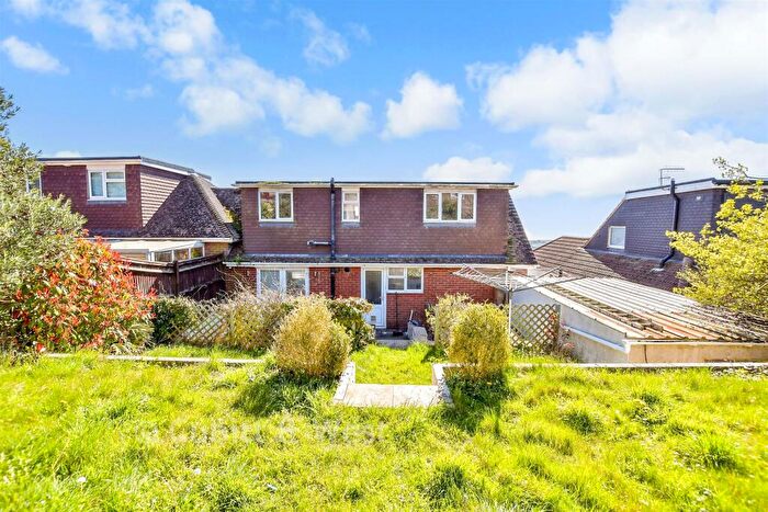 4 Bedroom Chalet For Sale In Balsdean Road, Woodingdean, Brighton, East Sussex, BN2
