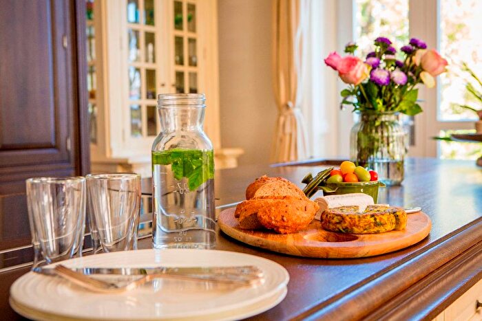 2 Bedroom Flat For Sale In Parkholme, Fairfield Road, Eastbourne, BN20