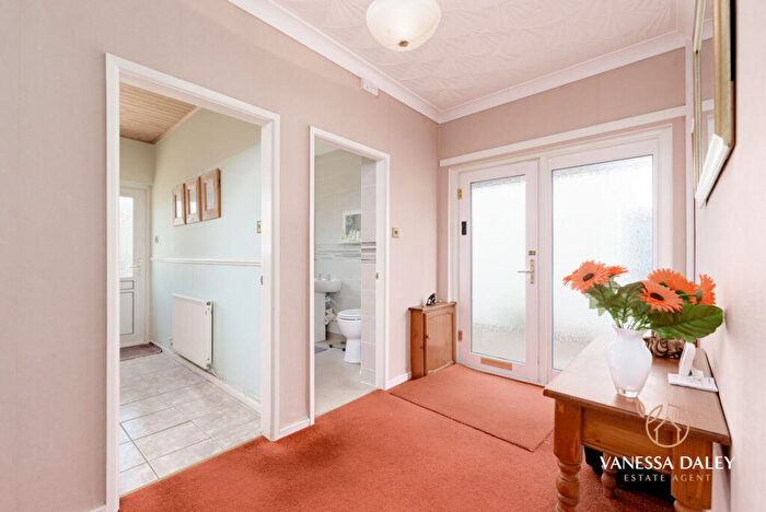 2 Bedroom Bungalow For Sale In Dunbar Drive, Preston, PR2