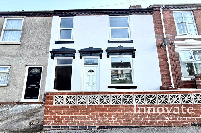3 Bedroom Terraced House To Rent In Ashes Road, Oldbury, B69