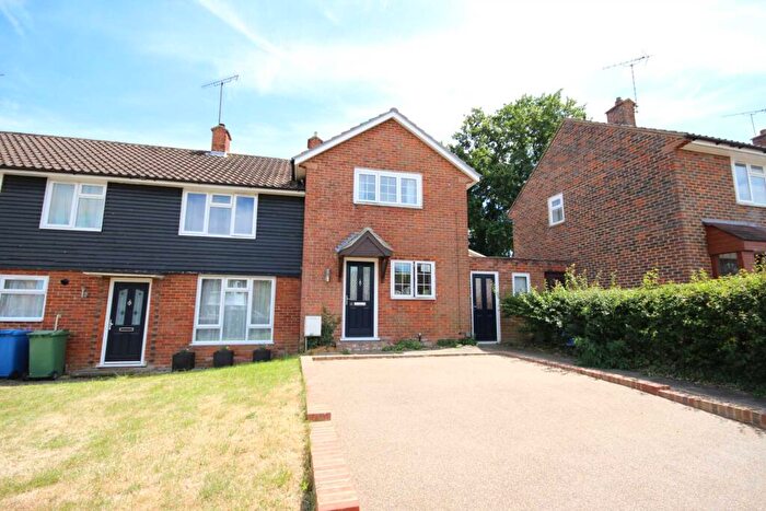 2 Bedroom End Of Terrace House To Rent In Dukeshill Road, Bracknell, RG42