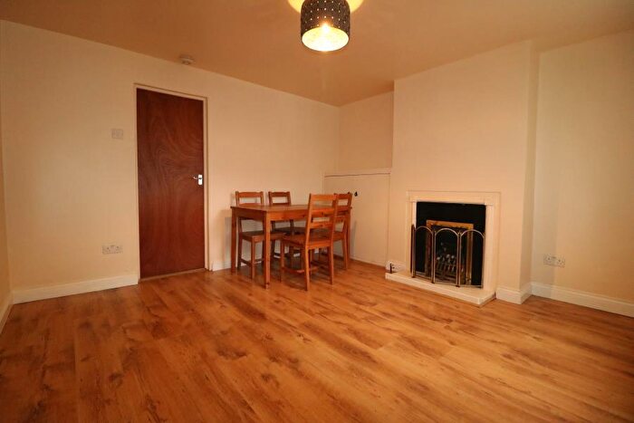 1 Bedroom Cottage To Rent In Tottenhall Road, Palmers Green, N13