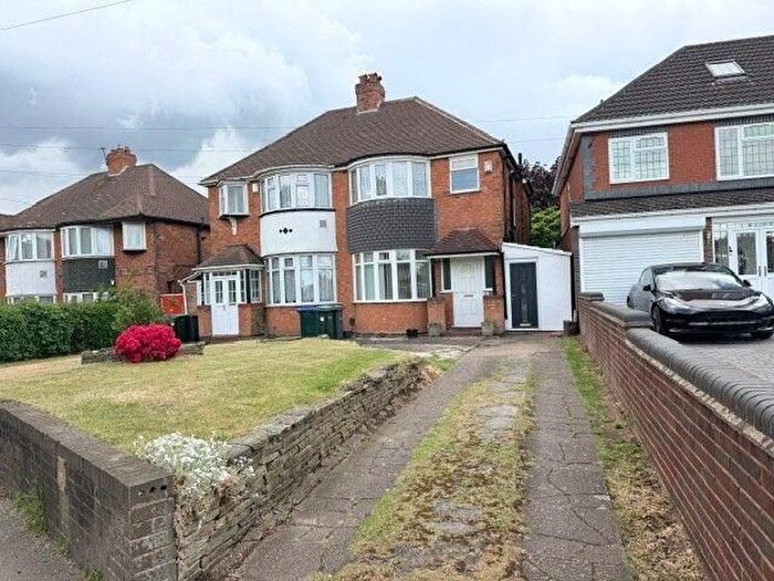 3 Bedroom Semi Detached House For Sale In Old Walsall Road, Birmingham, B42