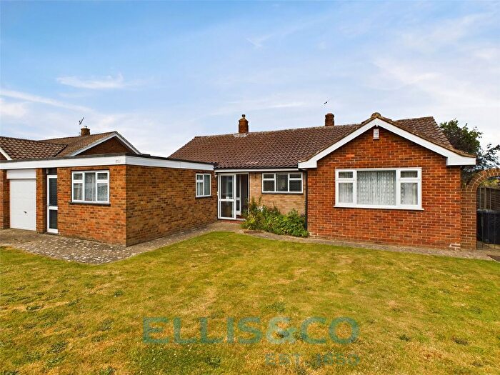 4 Bedroom Bungalow For Sale In Cranford Road, Tonbridge, Kent, TN10