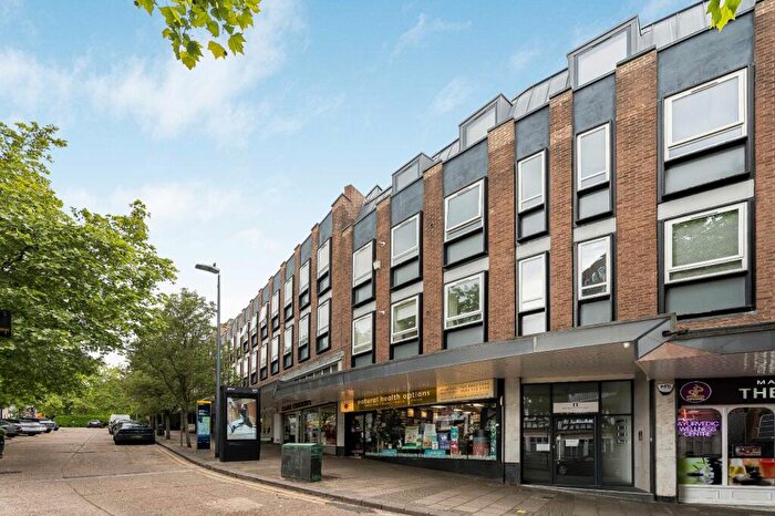 2 Bedroom Apartment For Sale In Buckingham Parade, The Broadway, Stanmore, HA7