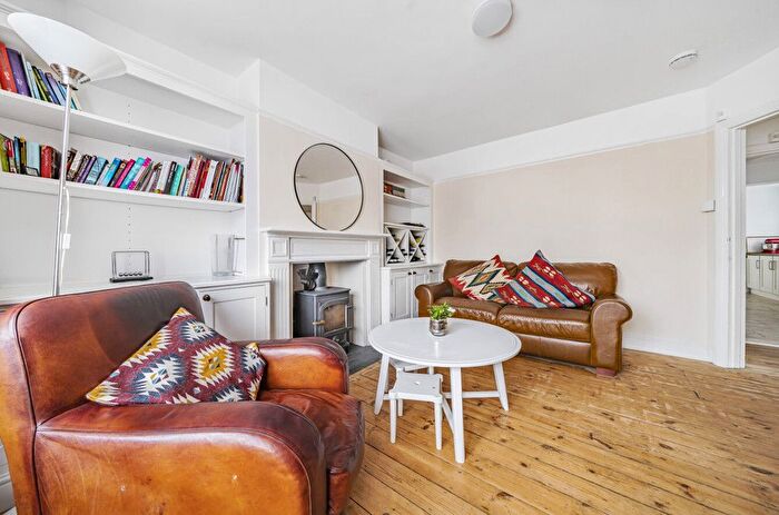 4 Bedroom Semi-Detached House For Sale In Northumberland Avenue, Reading, Berkshire, RG2