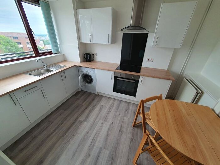 2 Bedroom Flat To Rent In Summer Street, Sheffield, S3