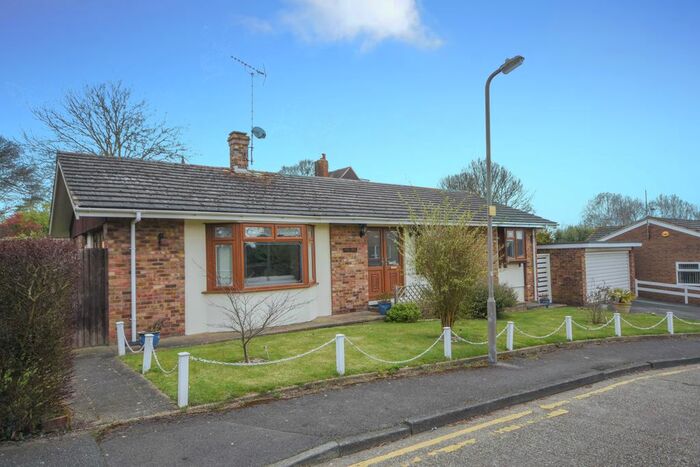 3 Bedroom Detached Bungalow To Rent In Lewis Close, Shenfield, Brentwood, CM15