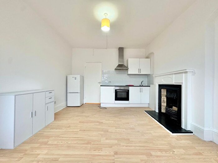 Studio To Rent In Glossop Road, CR2