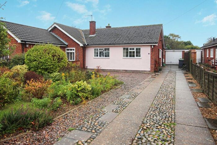 2 Bedroom Semi-Detached Bungalow To Rent In St Andrews Way, Langford, Biggleswade, SG18