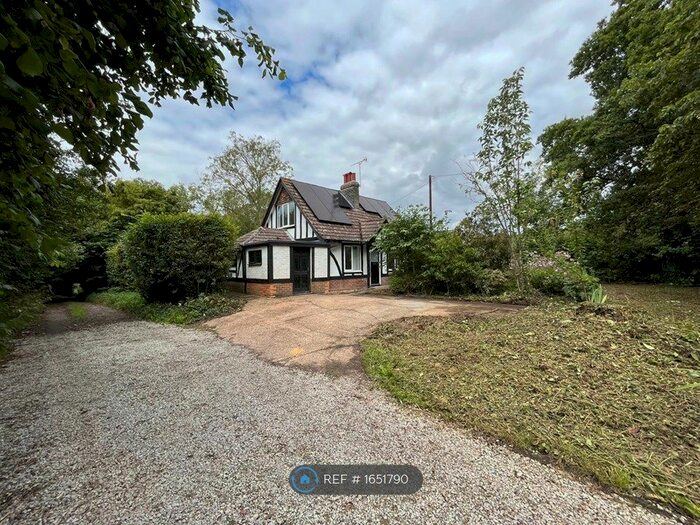 2 Bedroom Detached House To Rent In Lenham Court, Lenham, Maidstone, ME17